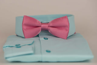 Pink bow tie