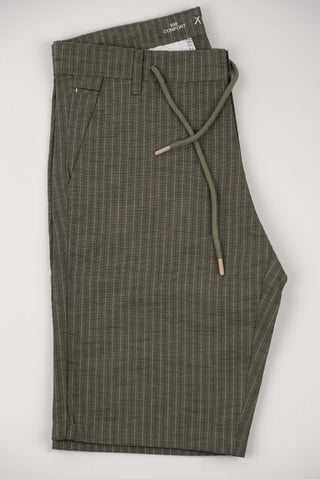 Haki zaļi X-Foot šorti ar svītrām