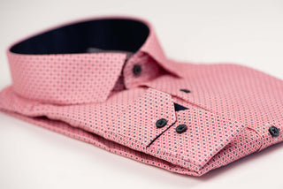 Red Nino Pacoli extended shirt with a pattern