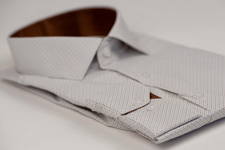 Balts Nino Pacoli slim fit krekls ar brūnu rakstu