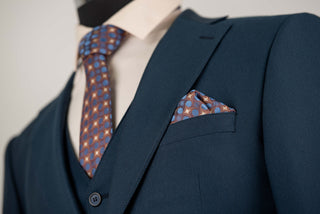 Dark blue Lucio slim fit suit with a vest