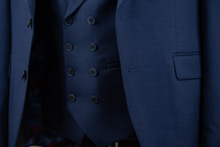 Tumši zils Quesste slim fit uzvalks ar divrindu pogu vesti