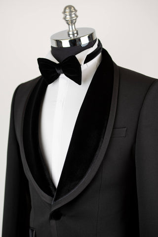 Melns Quesste slim fit smokings ar samta vesti