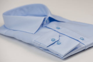 Gaiši zils Manschett viegli gludināms, maz burzīgs slim fit krekls