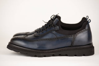 Tumši zilas Toroslar ādas kurpes ar masīvu zoli