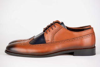 Cognac Derimo leather shoes with navy accent