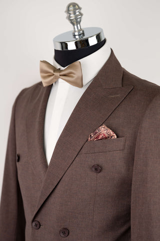 Brūns Quesste viegls, elpojošs, maz burzīgs slim fit divrindu pogu uzvalks
