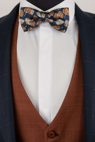 Dark blue Quesste extended suit with plaid pattern and a brown vest