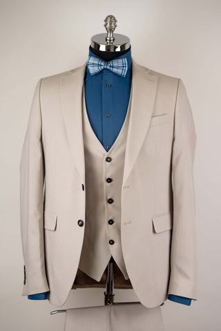 Light beige Quesste extended suit with a vest