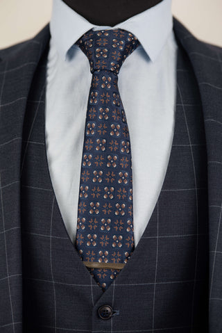 Dark blue Quesste extended suit with plaid pattern and a vest