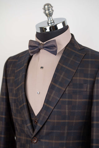 Tumši brūns Quesste pagarinātais uzvalks ar rūtainu rakstu un vesti