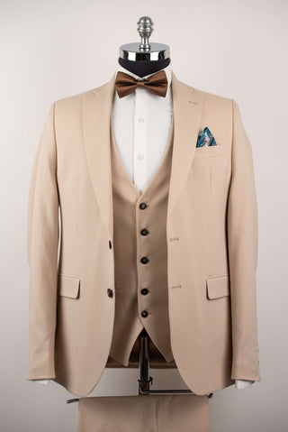 Bēšs Quesste pagarināts uzvalks ar vesti