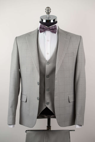 Gaiši pelēks Azzaro slim fit uzvalks ar vesti un rūtainu rakstu