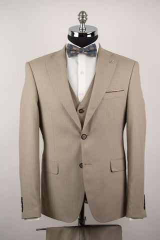 Bēšs Lucio regulāra piegriezuma uzvalks bez vestes