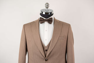 Dark beige Quesste extended suit with a vest