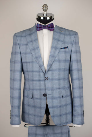 Light blue Emilio Massimo slim fit suit with a plaid pattern