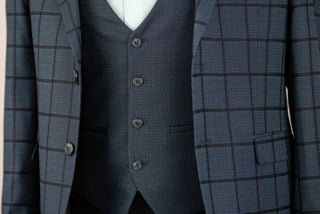 Tumši tirkīza zils Quesste slim fit uzvalks ar vesti un rūtainu rakstu