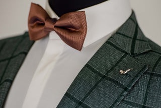 Green Lucio extended suit with a plaid pattern