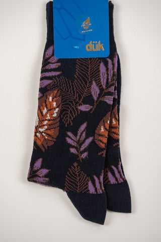 Tumši zilas zeķes ar augu rakstu