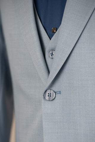 Gaiši zils Quesste slim fit uzvalks ar vesti