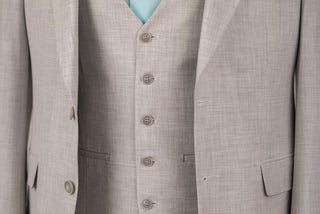 Gaiši pelēks Quesste slim fit uzvalks ar vesti