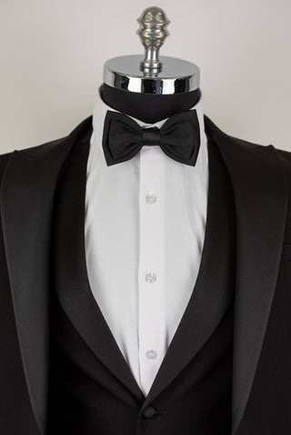 Black Quesste extended tuxedo with satin lapels