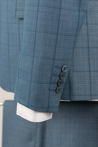 Gaiši zils Azzaro slim fit uzvalks ar vesti un rūtainu rakstu