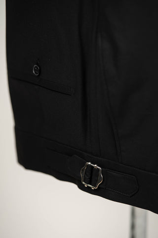 Melns Azzaro slim fit uzvalks ar vesti