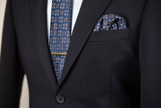 Tumši zils Lucio pagarināts elastīga auduma uzvalks