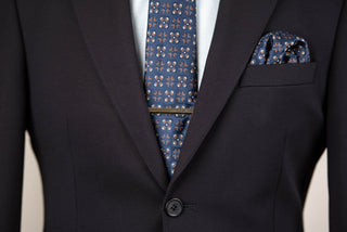 Tumši zils Lucio pagarināts elastīga auduma uzvalks