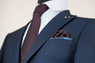 Zils Lucio pagarināts uzvalks