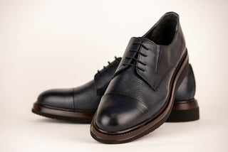 Tumši zilas Jakamen ādas kurpes ar masīvu zoli